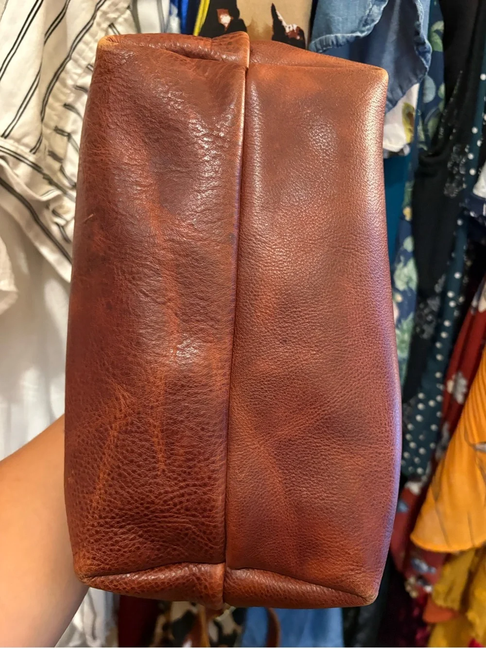 Portland Leather Goods | Large Bucket Bag | Nutmeg - Picture 6 of 17